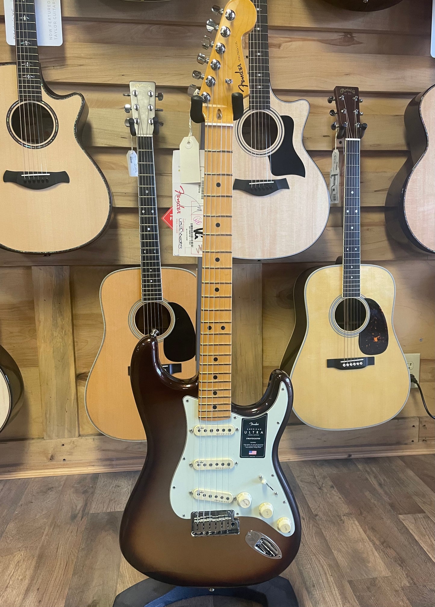 Fender American Ultra Stratocaster with Maple Fretboard - Mocha Burst