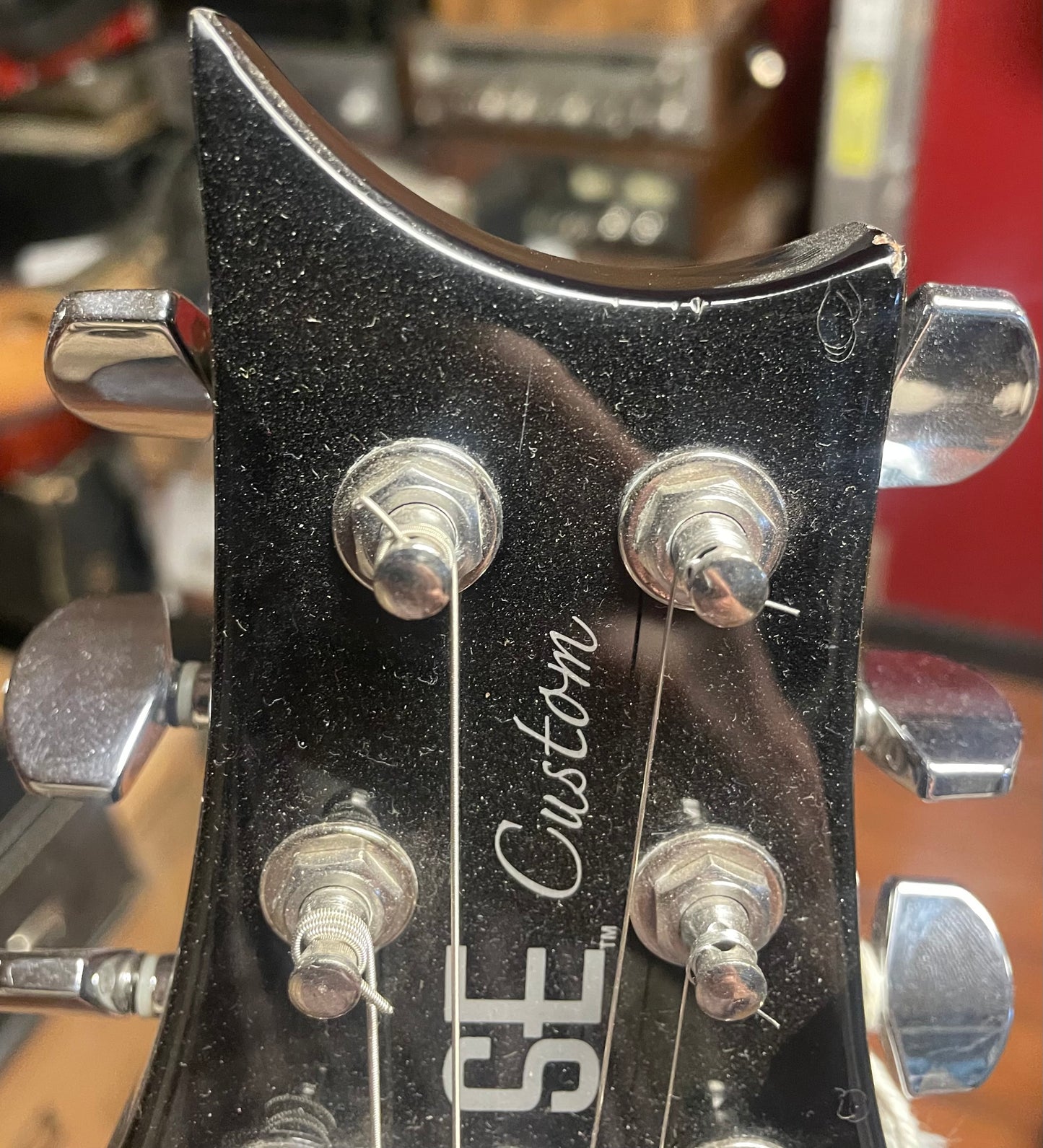 2000’s PRS SE Custom 24 w/ tremolo (USED)