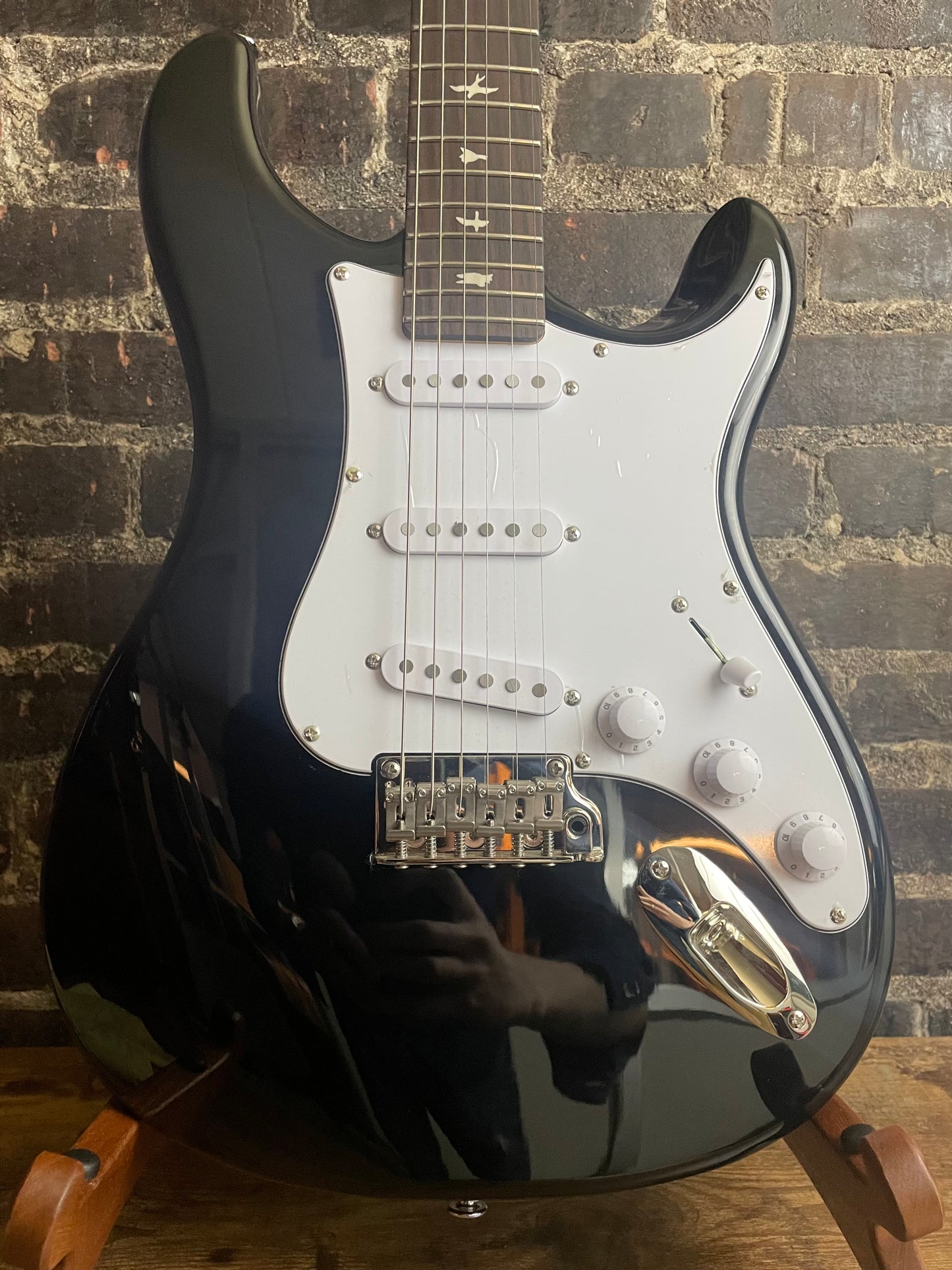 PRS SE Silver Sky- Piano Black with Rosewood Fingerboard