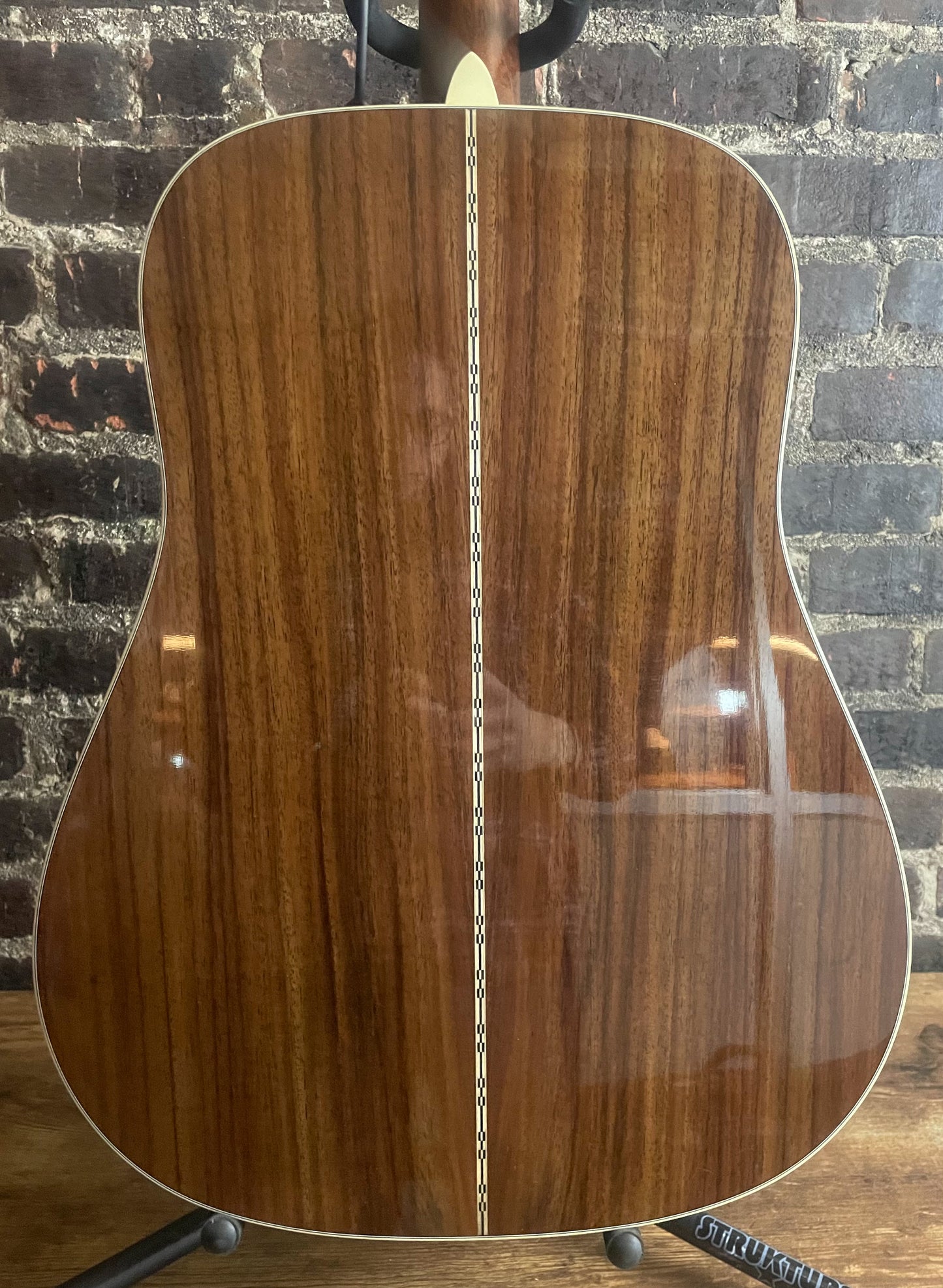 Martin D28-Natural