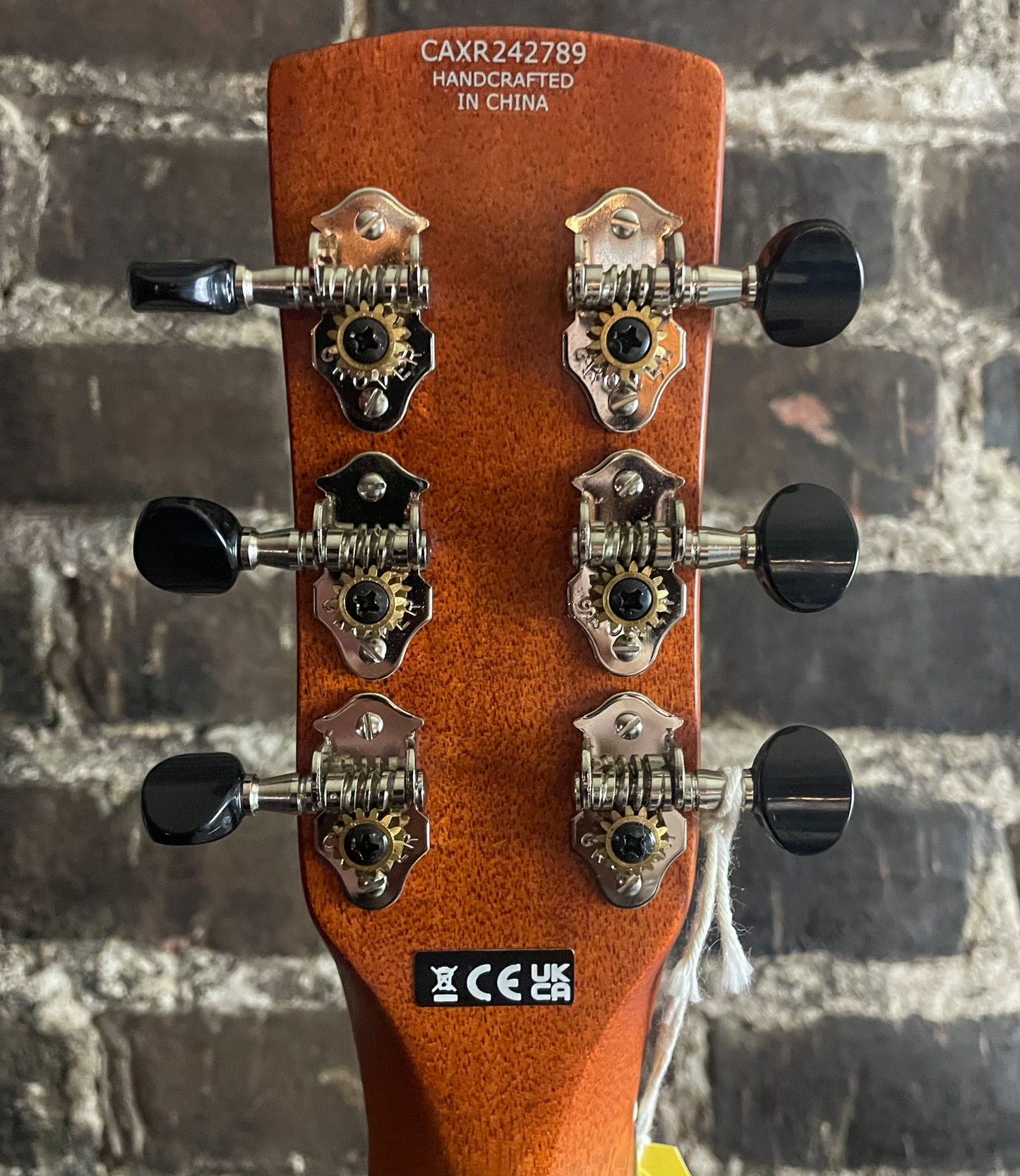 Gretsch Guitars G9201 Honey Dipper Round-Neck, Brass Body Biscuit Cone Resonator