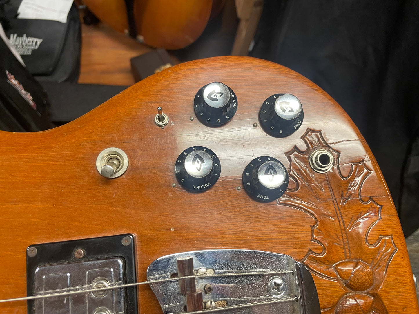 1974 Guild JS-II Jetstar Oak Leaf and Acorn (USED)