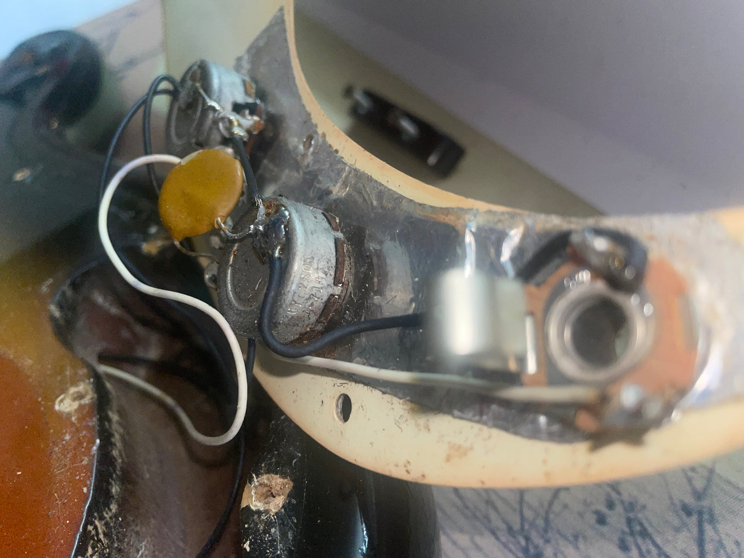 1971 Fender Precision Bass-Sunburst