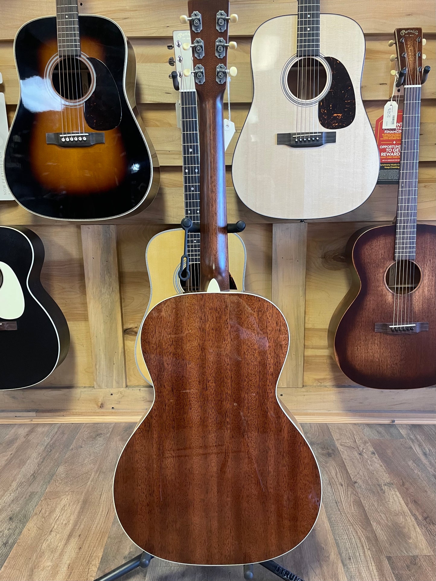 Martin CEO7 Sloped Shoulder 00 14-Fret Acoustic Guitar (NEW)