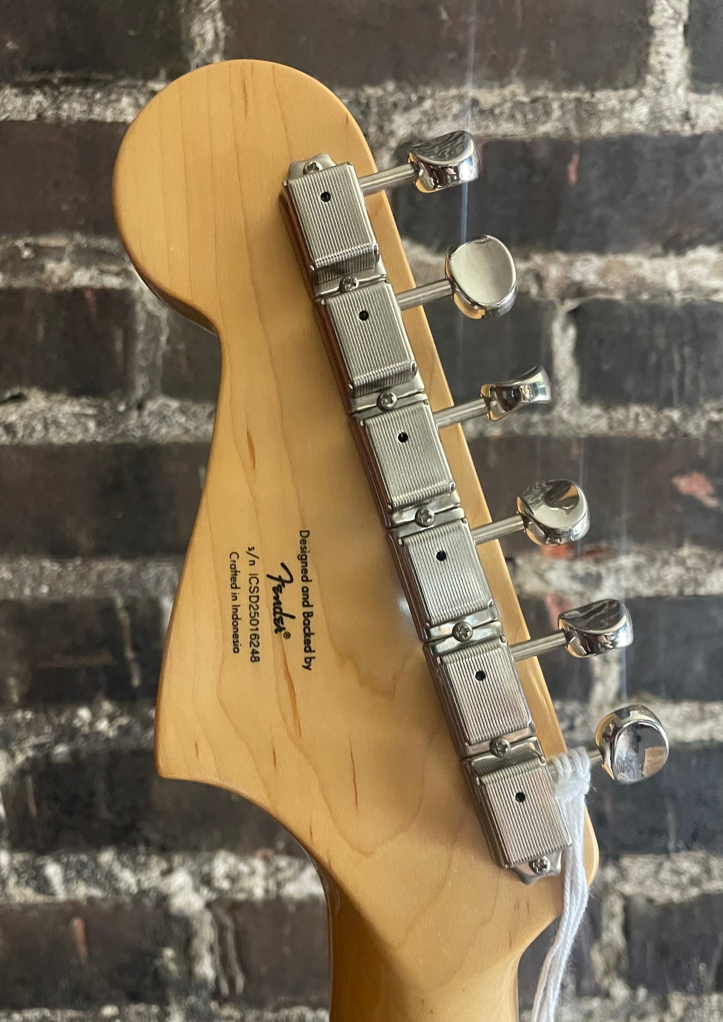 Squier Limited Edition Classic Vibe 60s Jazzmaster Guitar Competitive Burgundy