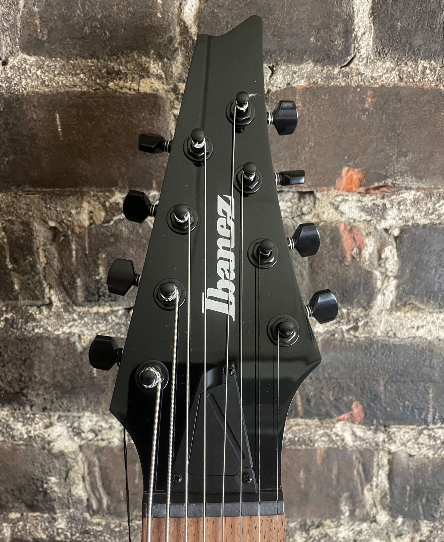 Ibanez RG8 8-String Electric Guitar White