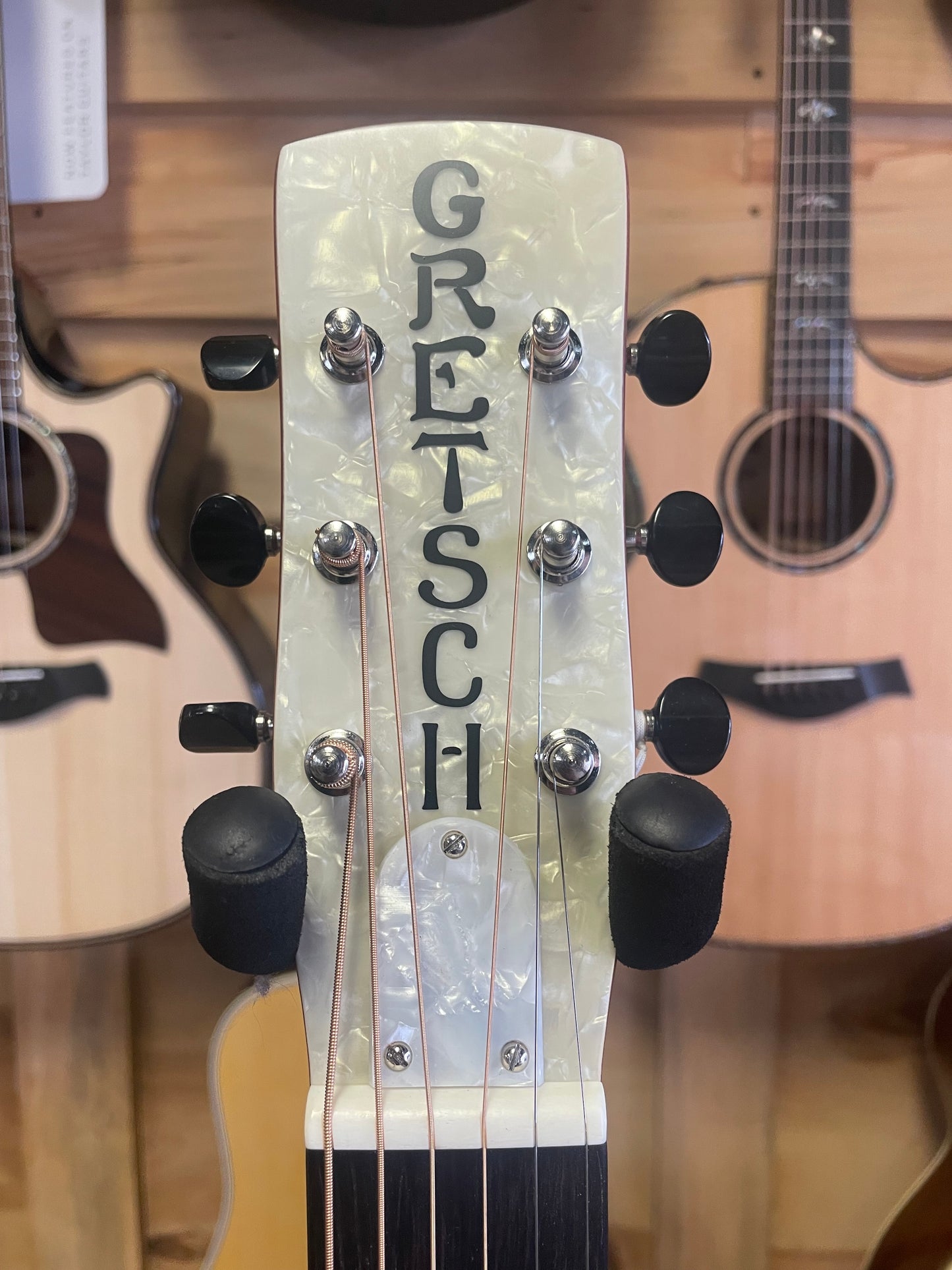 Gretsch G9200 Boxcar Round-neck, Mahogany Body Resonator (NEW)