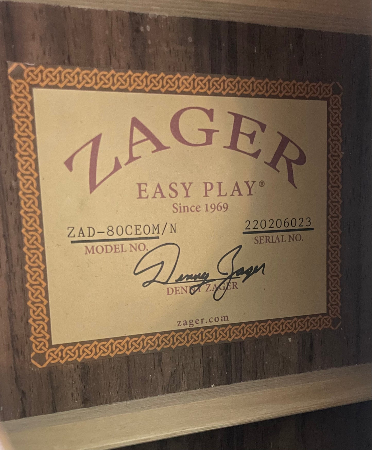 2022 ZAD80CE Acoustic Electric Pro Series Smaller “OM” Size (USED)