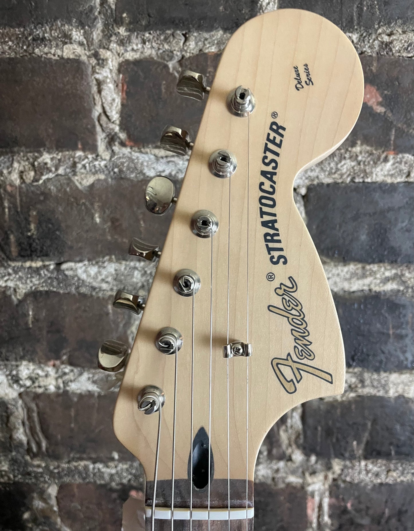 Fender Tom DeLonge Stratocaster Electric Guitar - Surf Green