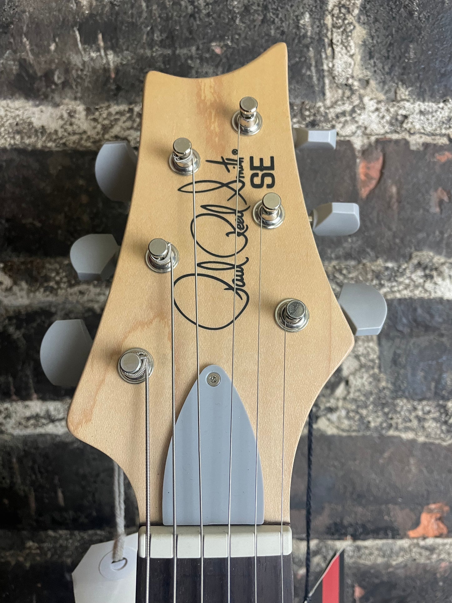 PRS SE Silver Sky- Piano Black with Rosewood Fingerboard