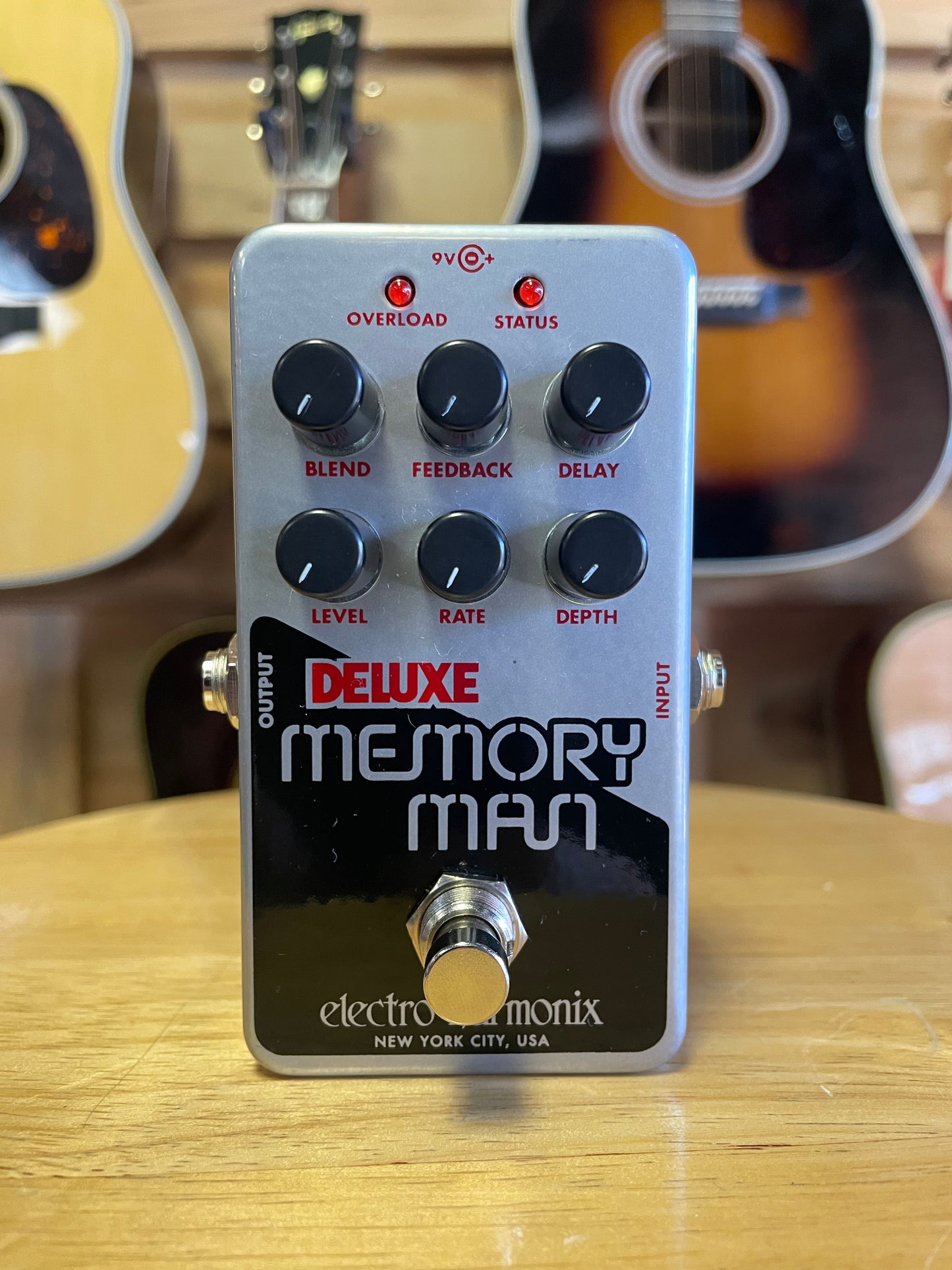 Electro-Harmonix Nano Deluxe Memory Man Analog Delay/Chorus/Vibrato Pedal (NEW)