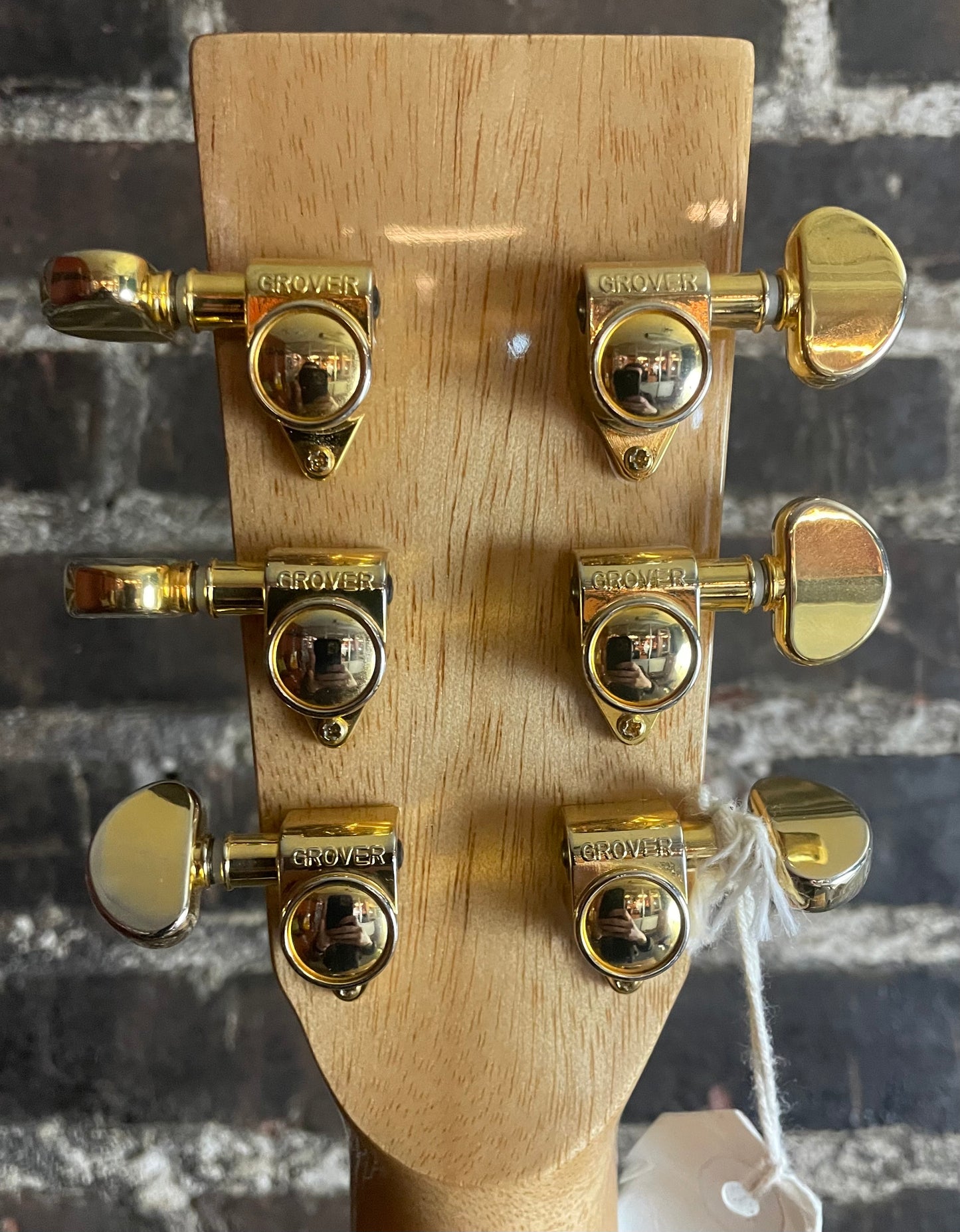 2022 ZAD80CE Acoustic Electric Pro Series Smaller “OM” Size (USED)