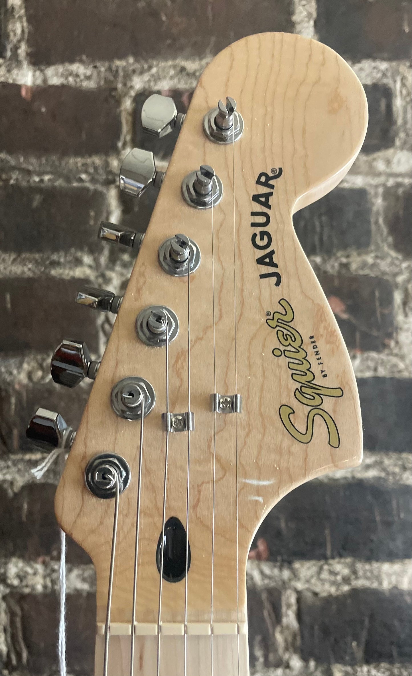 Squier LE Affinity Jaguar Guitar-Graffiti Yellow