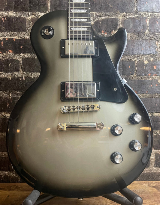 2010 Gibson Les Paul Studio Deluxe - Silver Burst (USED)