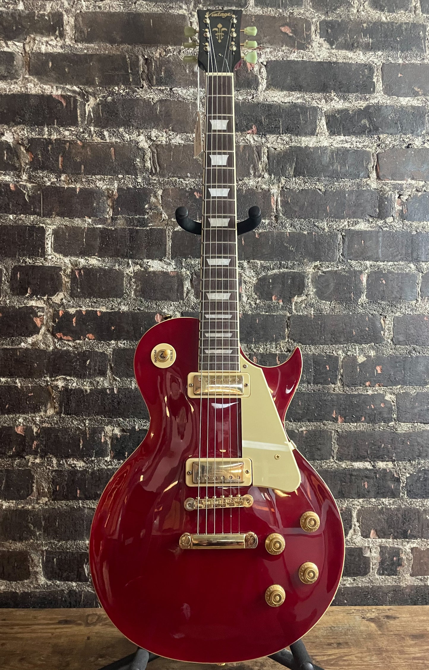 2020 Vintage V100M-WR - Wine Red (USED)
