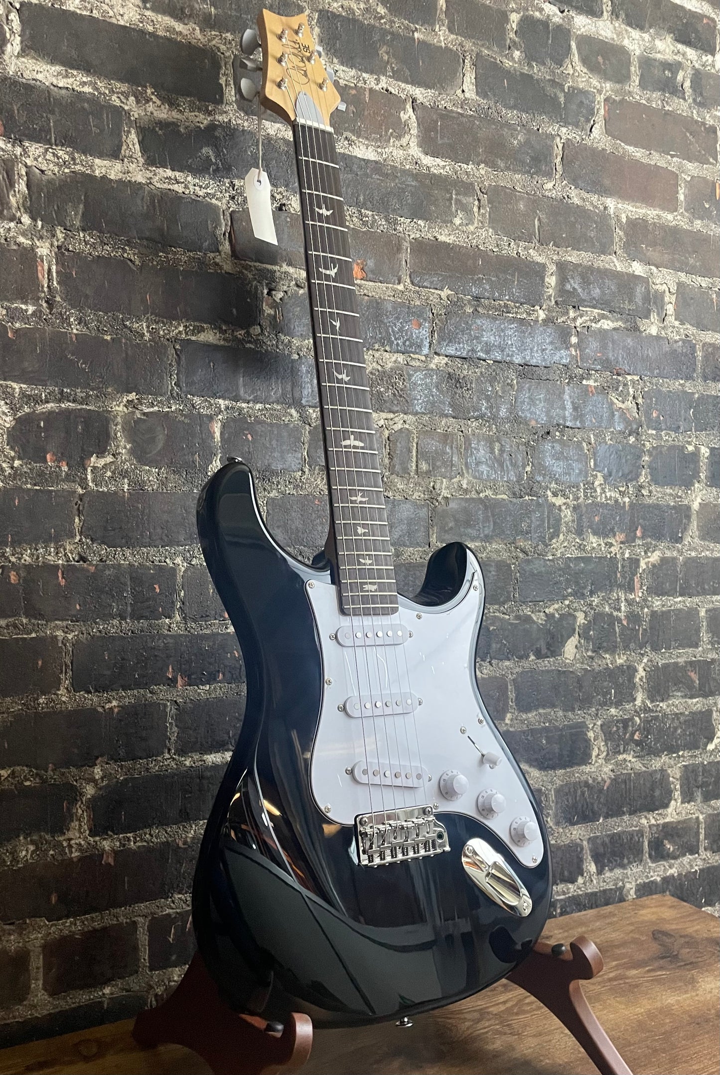 PRS SE Silver Sky- Piano Black with Rosewood Fingerboard