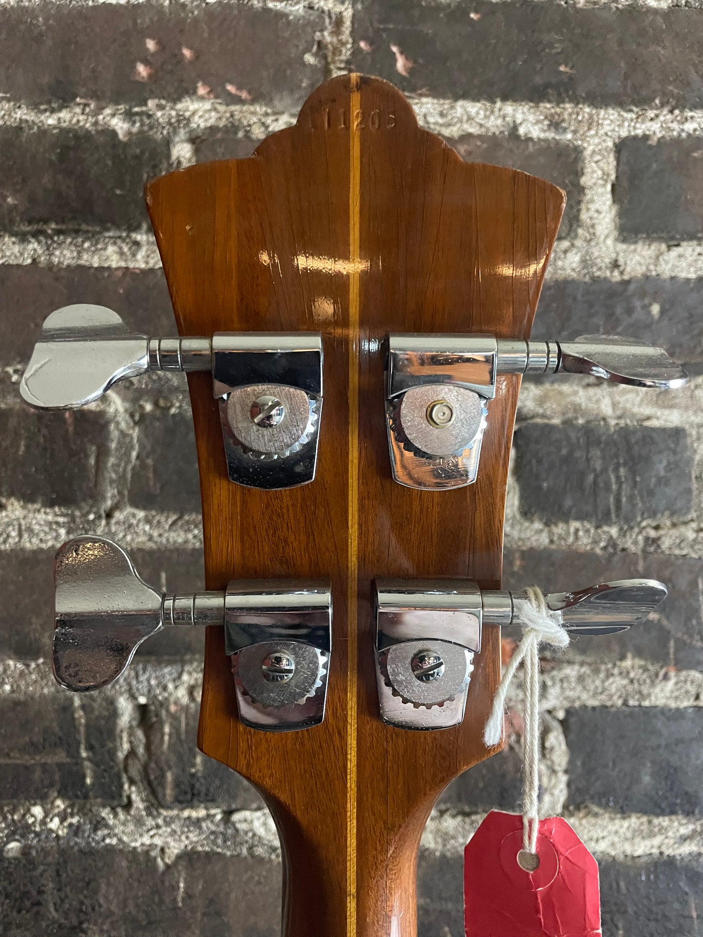 1974 Guild JS-II Jetstar Oak Leaf and Acorn (USED)