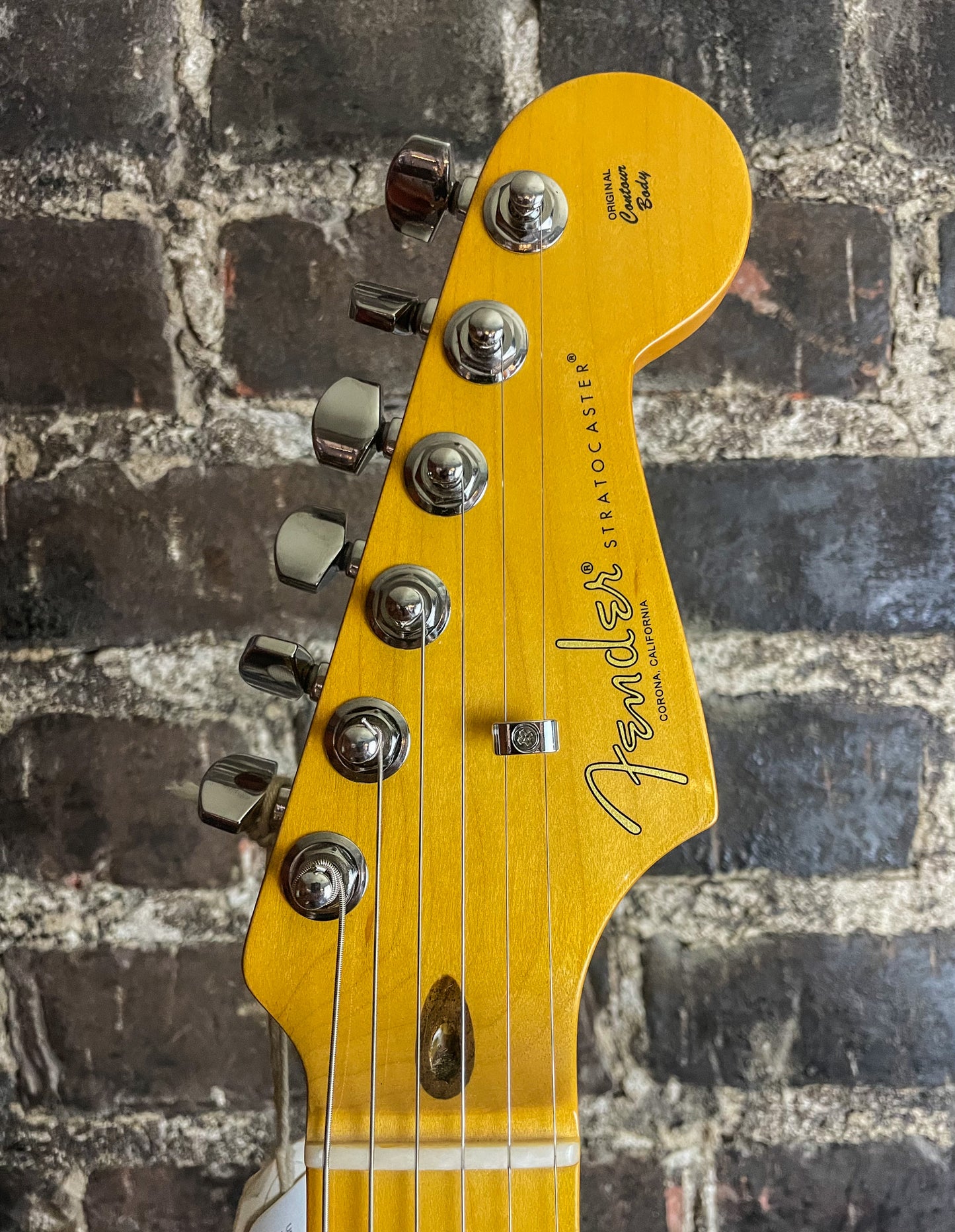 2022 Fender American Professional II Stratocaster with Maple Fretboard - Olympic White (USED)