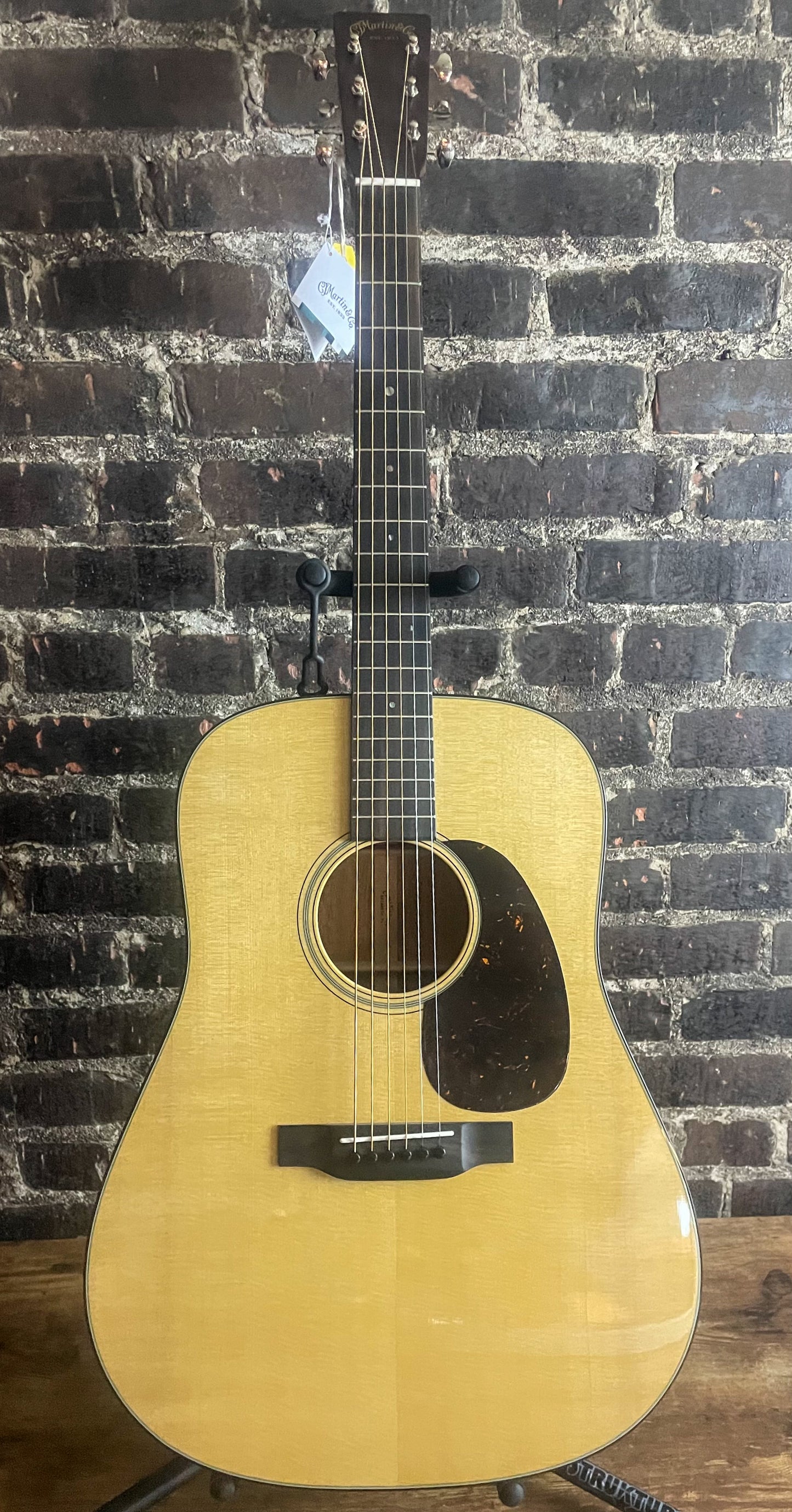Martin D-18 Acoustic Guitar - Natural
