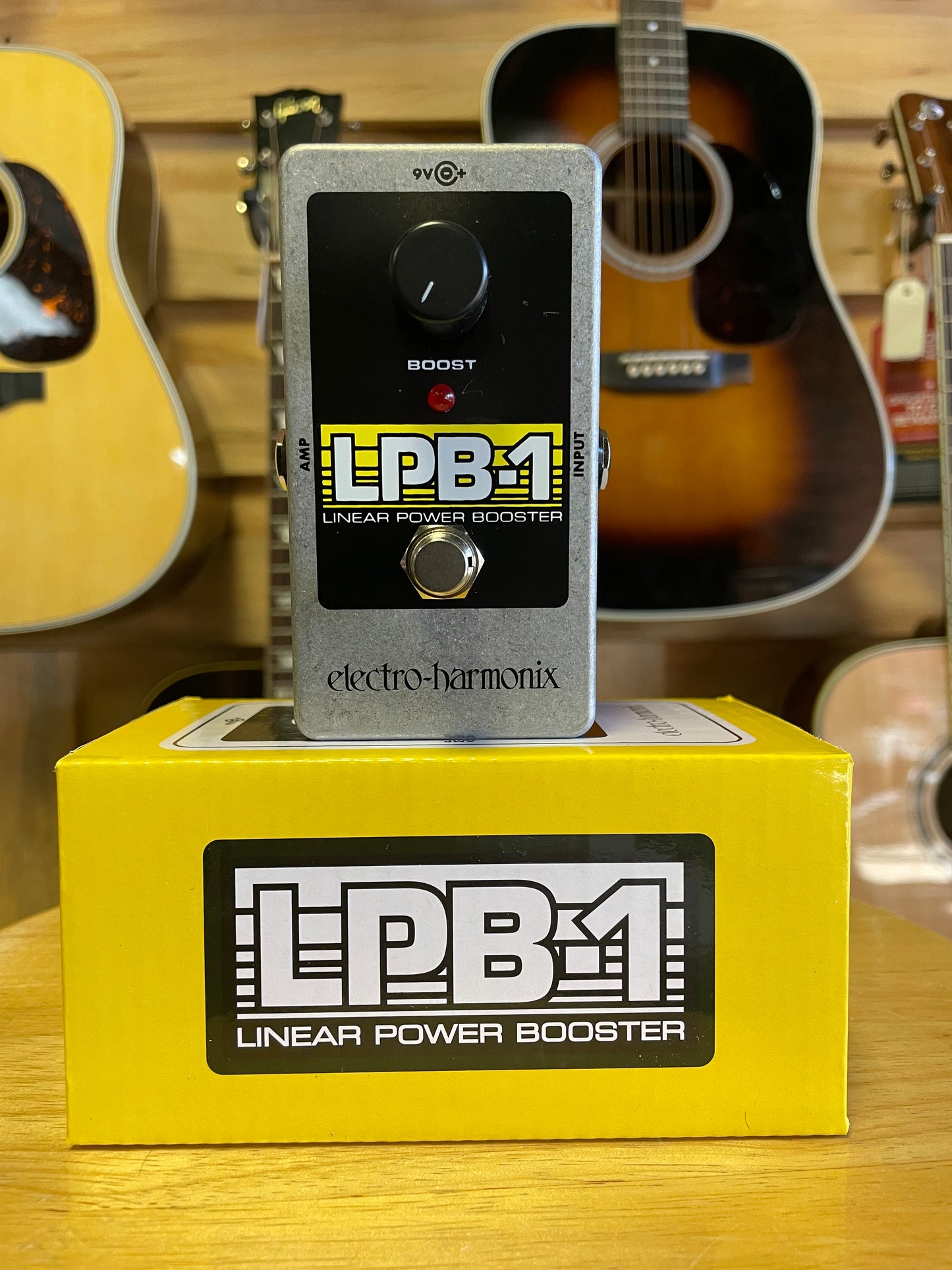 Electro-Harmonix LPB-1 Nano Linear Power Booster (NEW)