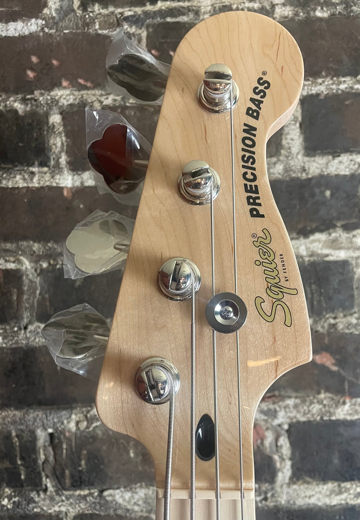 Squier Affinity Series Precision Bass PJ Maple Fingerboard Black