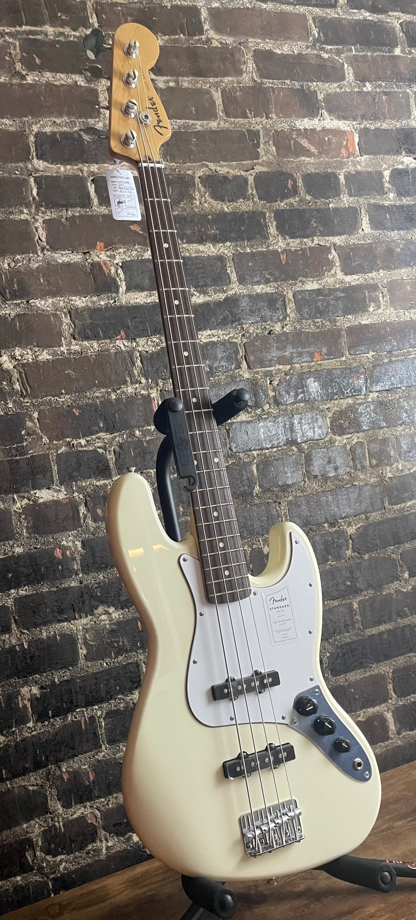 Fender Standard Jazz Bass - Olympic White, Laurel Fingerboard