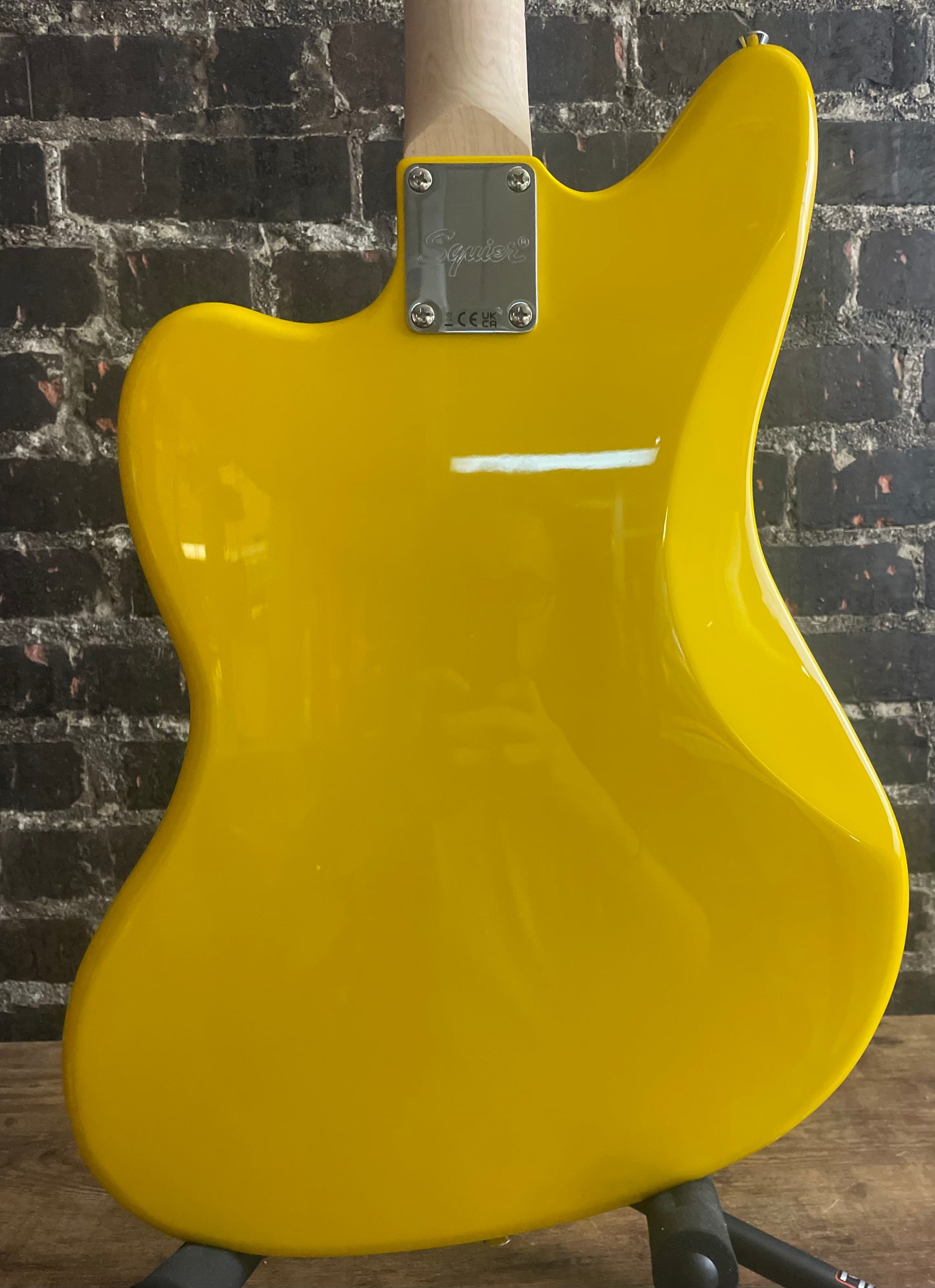 Squier LE Affinity Jaguar Guitar-Graffiti Yellow