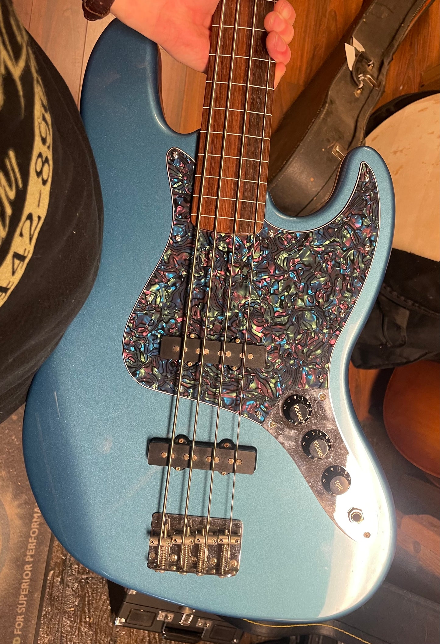 2007 Fender Standard Fretless Jazz Bass- Lake Placid Blue (USED)