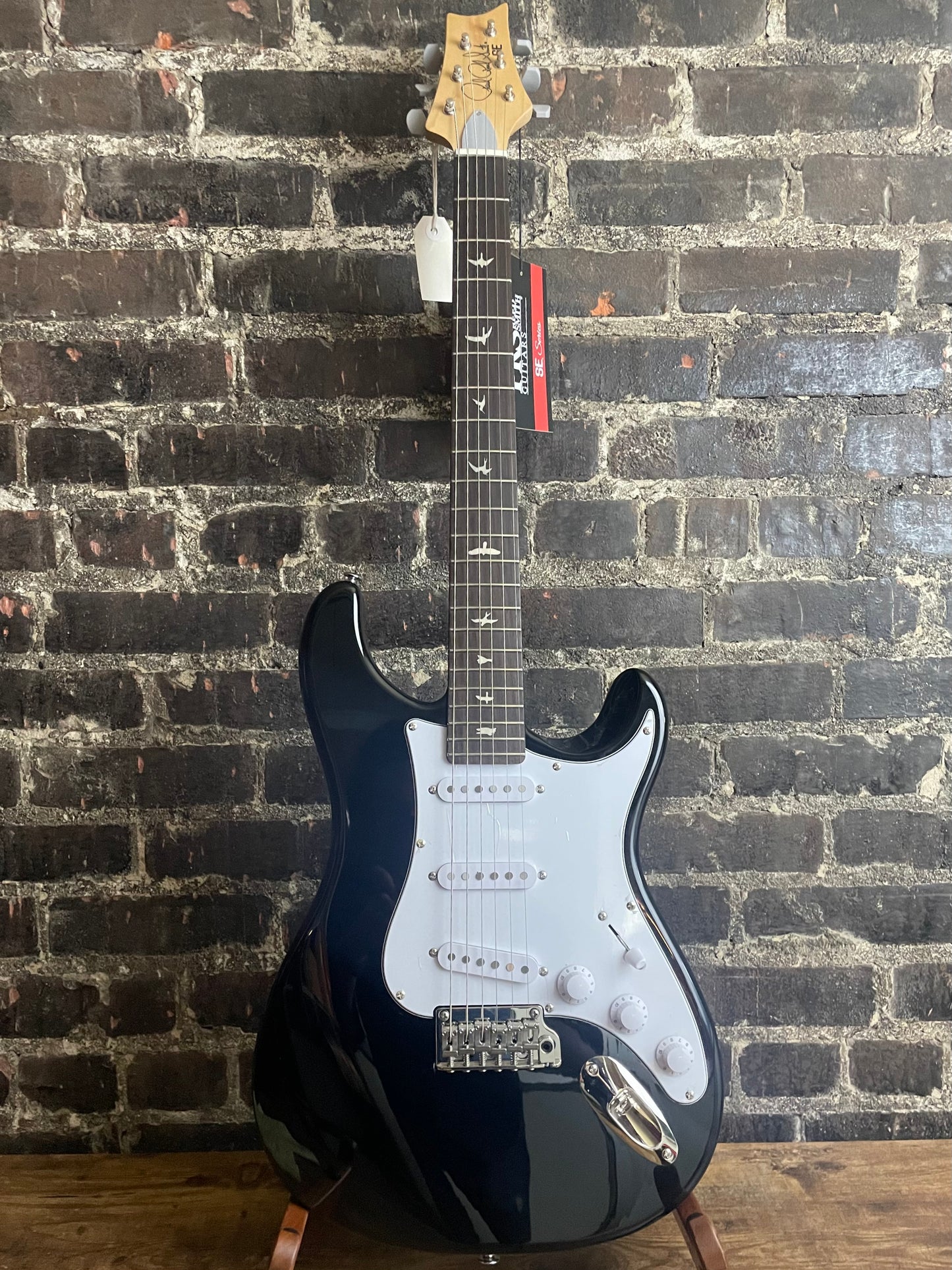 PRS SE Silver Sky- Piano Black with Rosewood Fingerboard