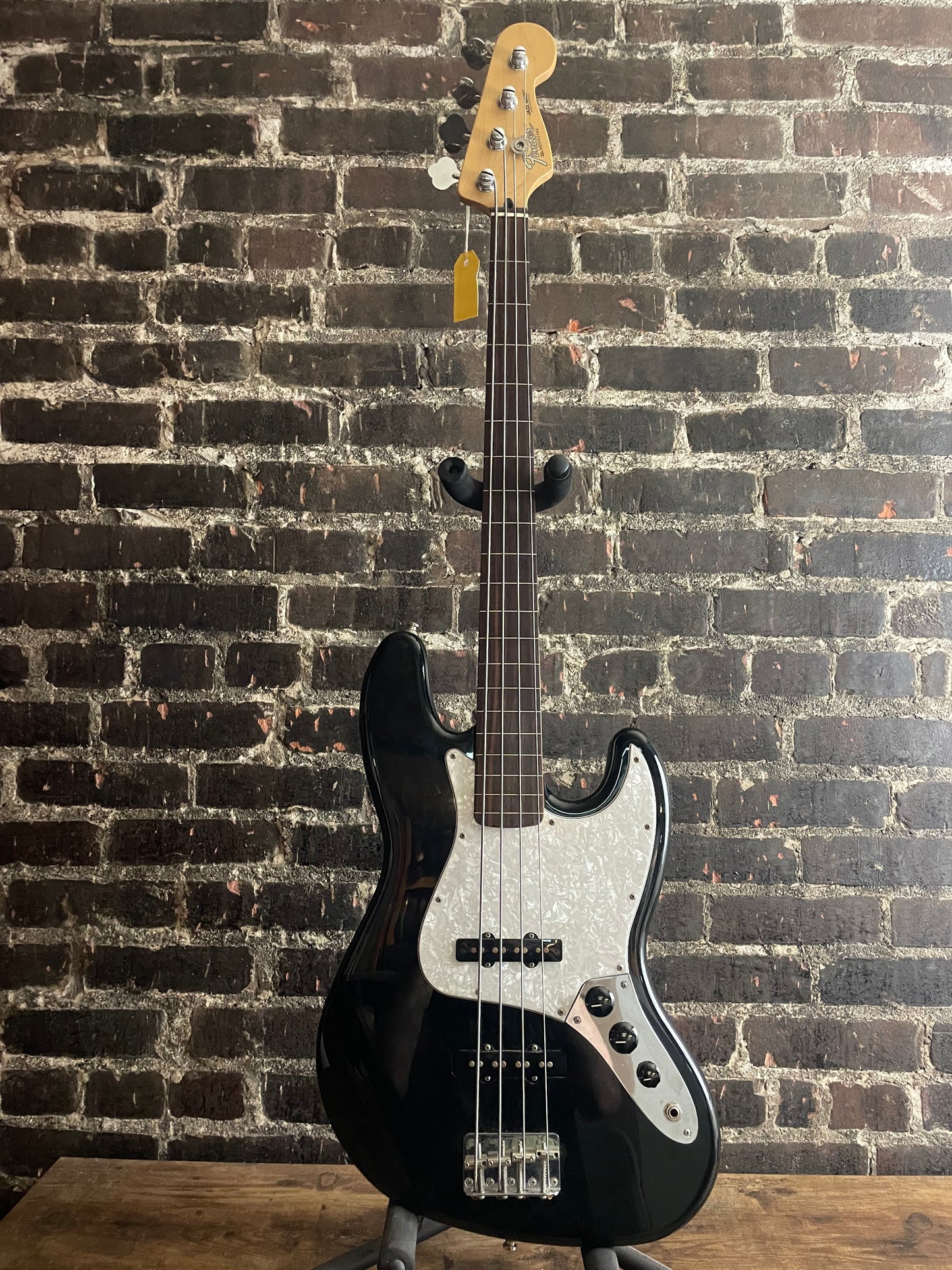 2005 Fender Standard Fretless Jazz Bass-Black