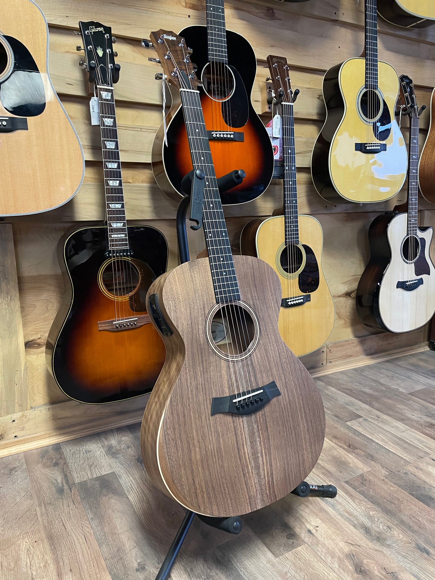 Taylor Academy 22e (NEW)