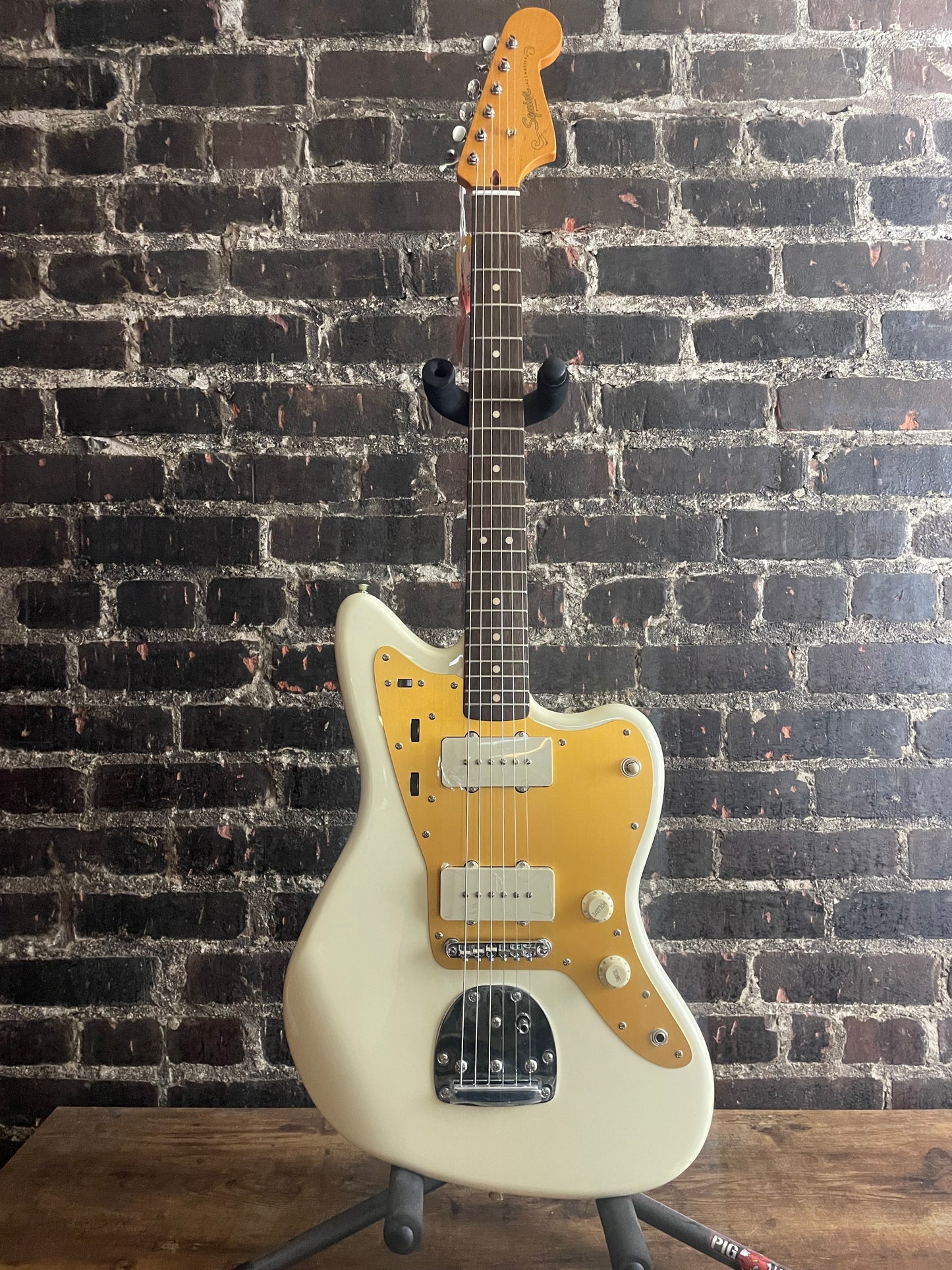 Squier J Mascis Signature Jazzmaster - Vintage White with Indian Laurel Fingerboard