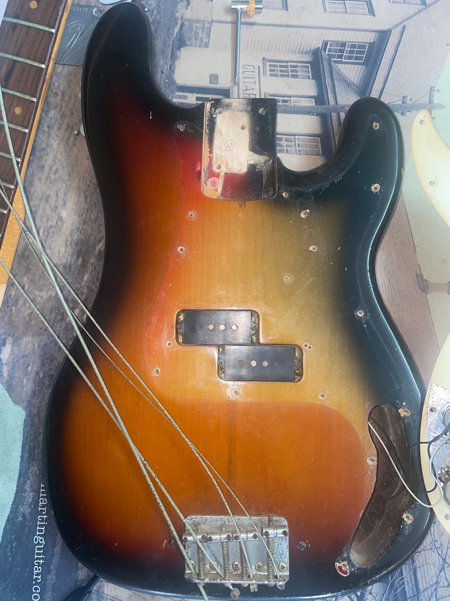 1971 Fender Precision Bass-Sunburst