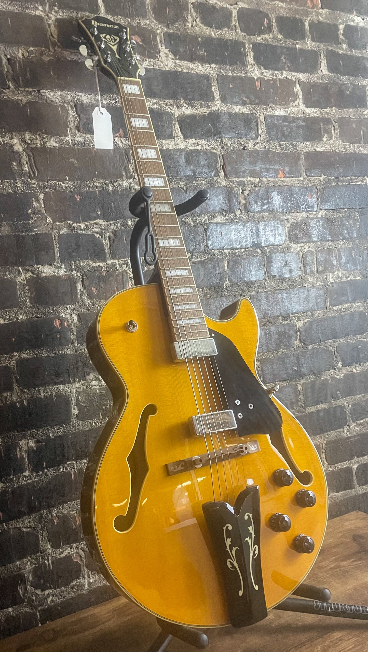 Ibanez George Benson Signature GB10EM - Antique Amber