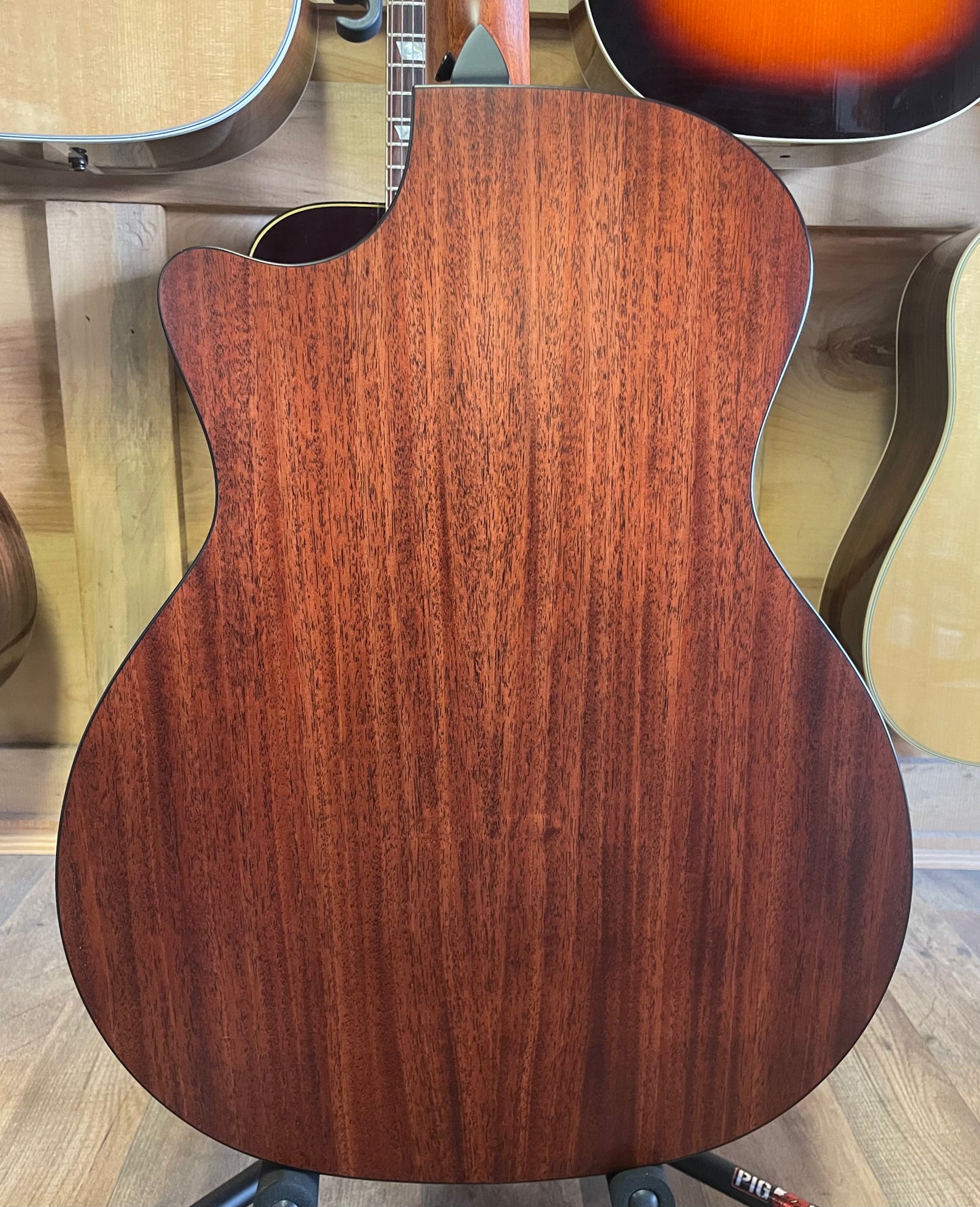 Taylor 324ce (NEW)