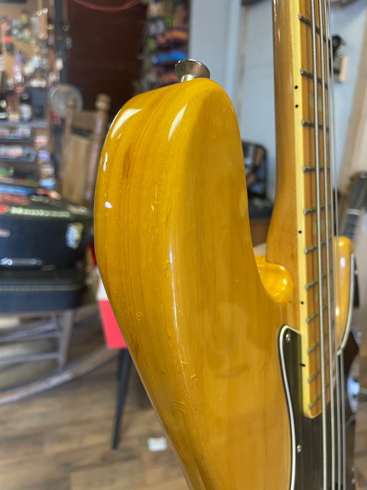 1990’s Fender Marcus Miller  Signature Jazz Bass - Natural (USED)