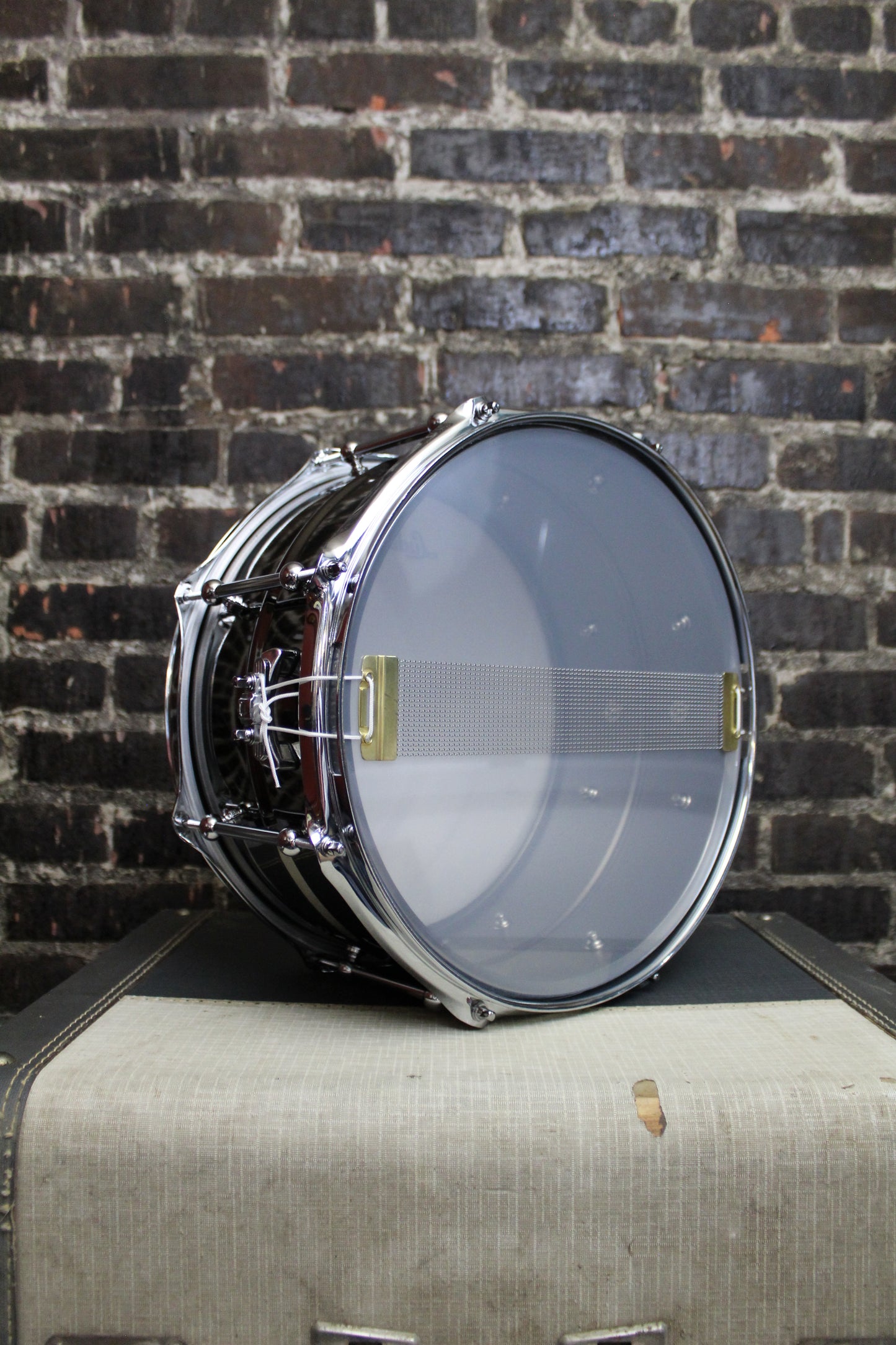 Ludwig Universal Brass Snare Drum - 7 inches x 13 inches, Polished