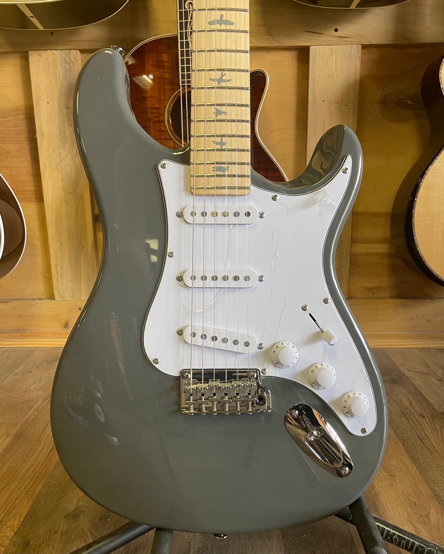 PRS SE Silver Sky Electric Guitar - Overland Gray with Maple Fingerboard