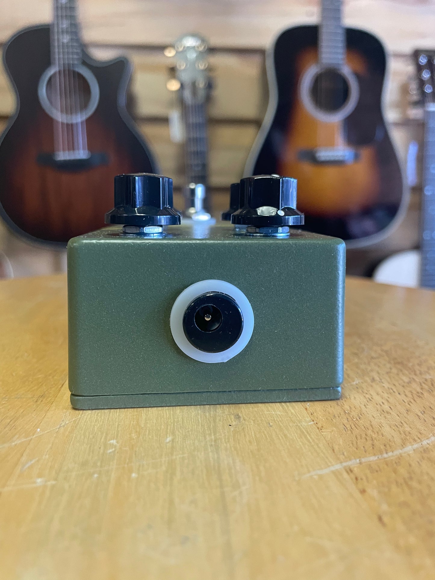 JHS Muffuletta 6-way Fuzz Pedal - Army Green