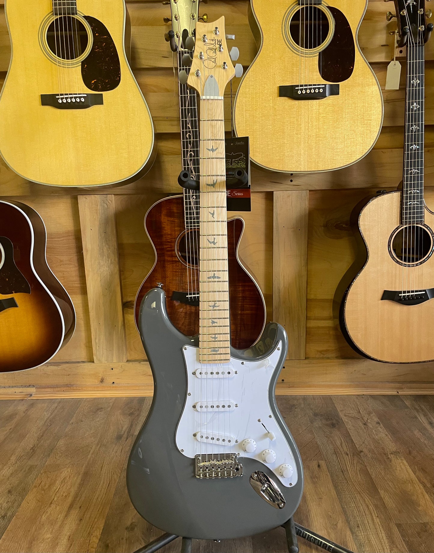 PRS SE Silver Sky Electric Guitar - Overland Gray with Maple Fingerboard