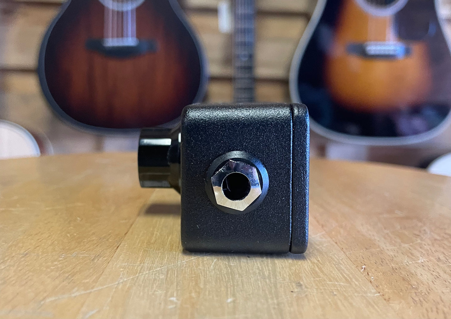JHS Little Black Amp Box Passive Amp Attenuator
