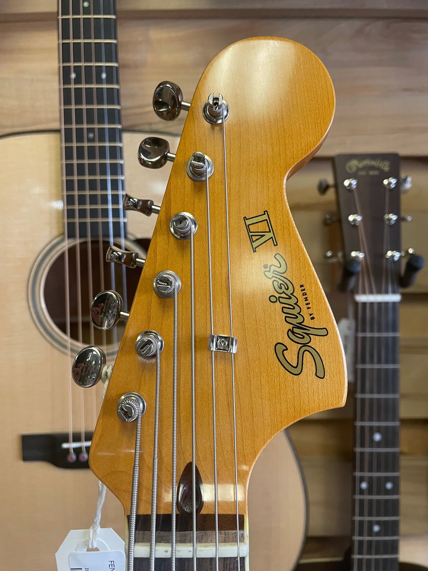 Squier Classic Vibe Bass VI-Black