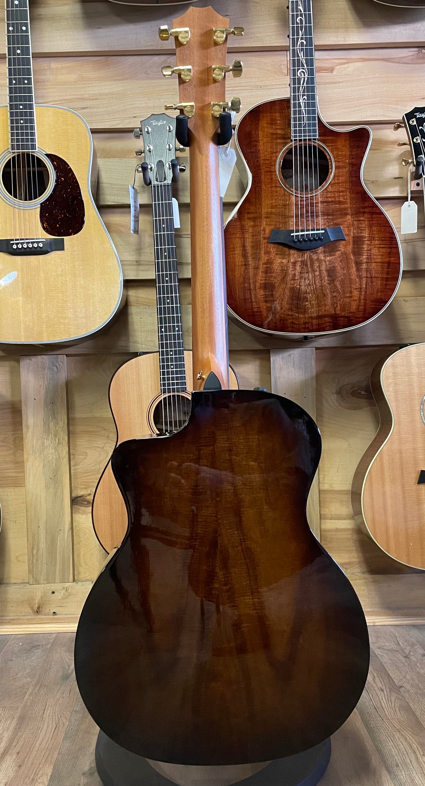 Taylor 224ce-K DLX (NEW)