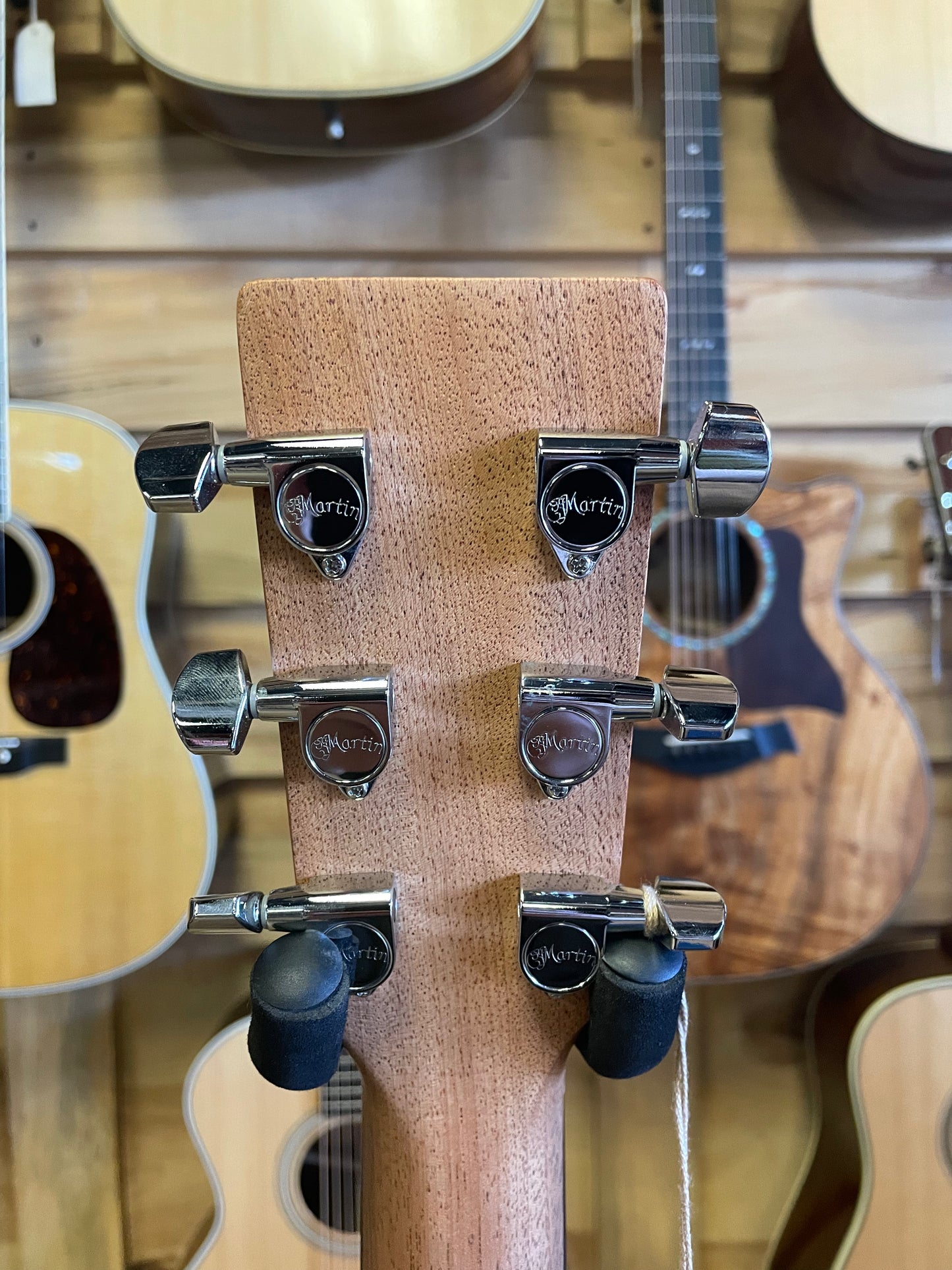 Martin D-10E Road Series - Natural Sapele (NEW)