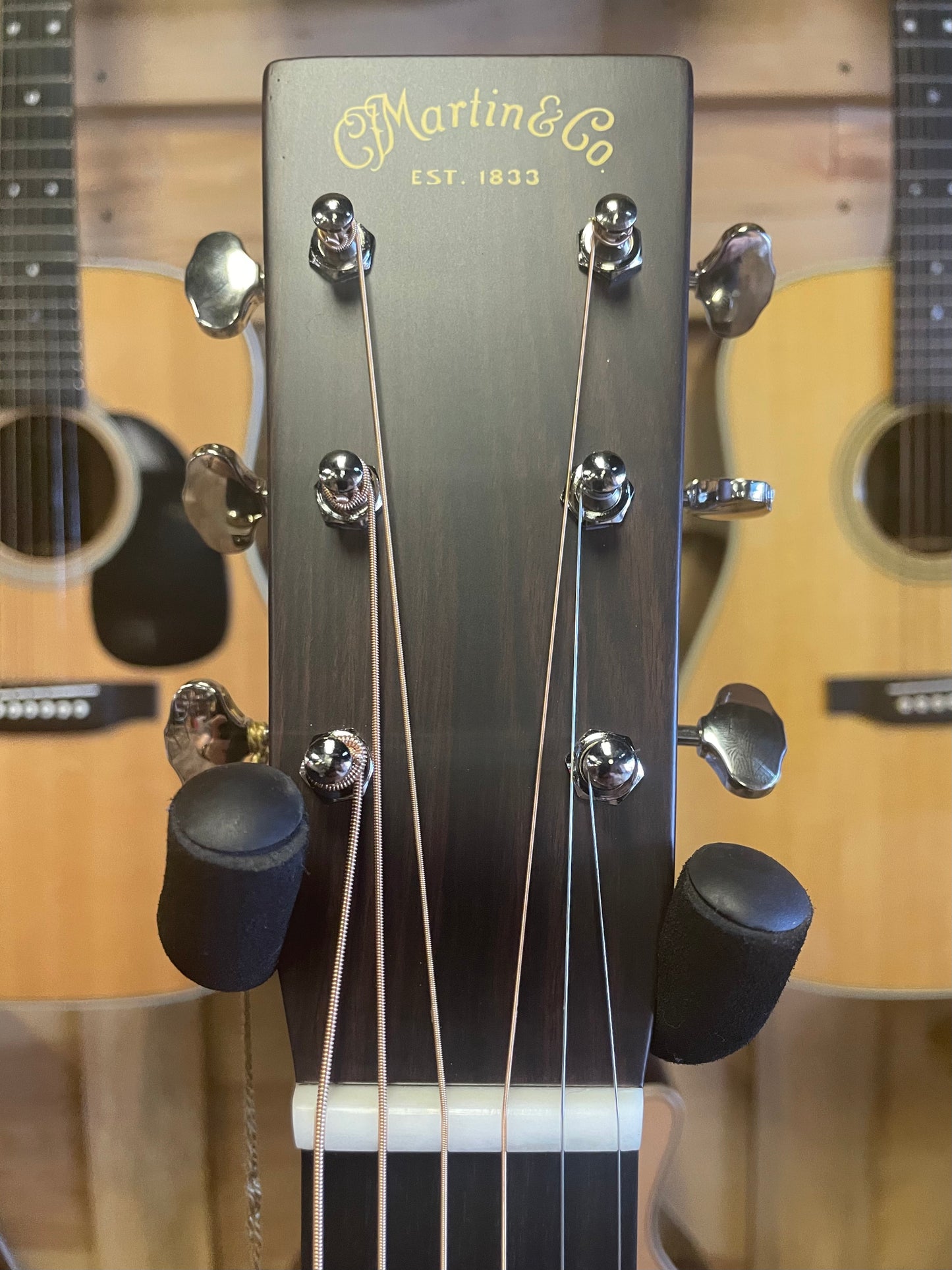 Martin D28-Ambertone