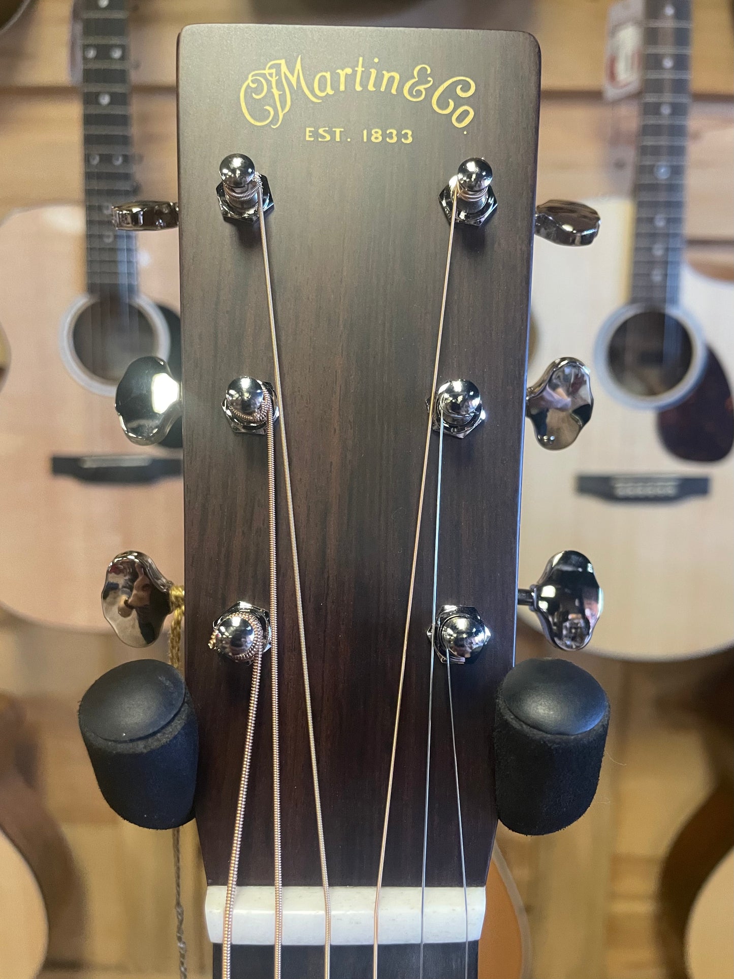 Martin D-28 Acoustic Guitar - Sunburst