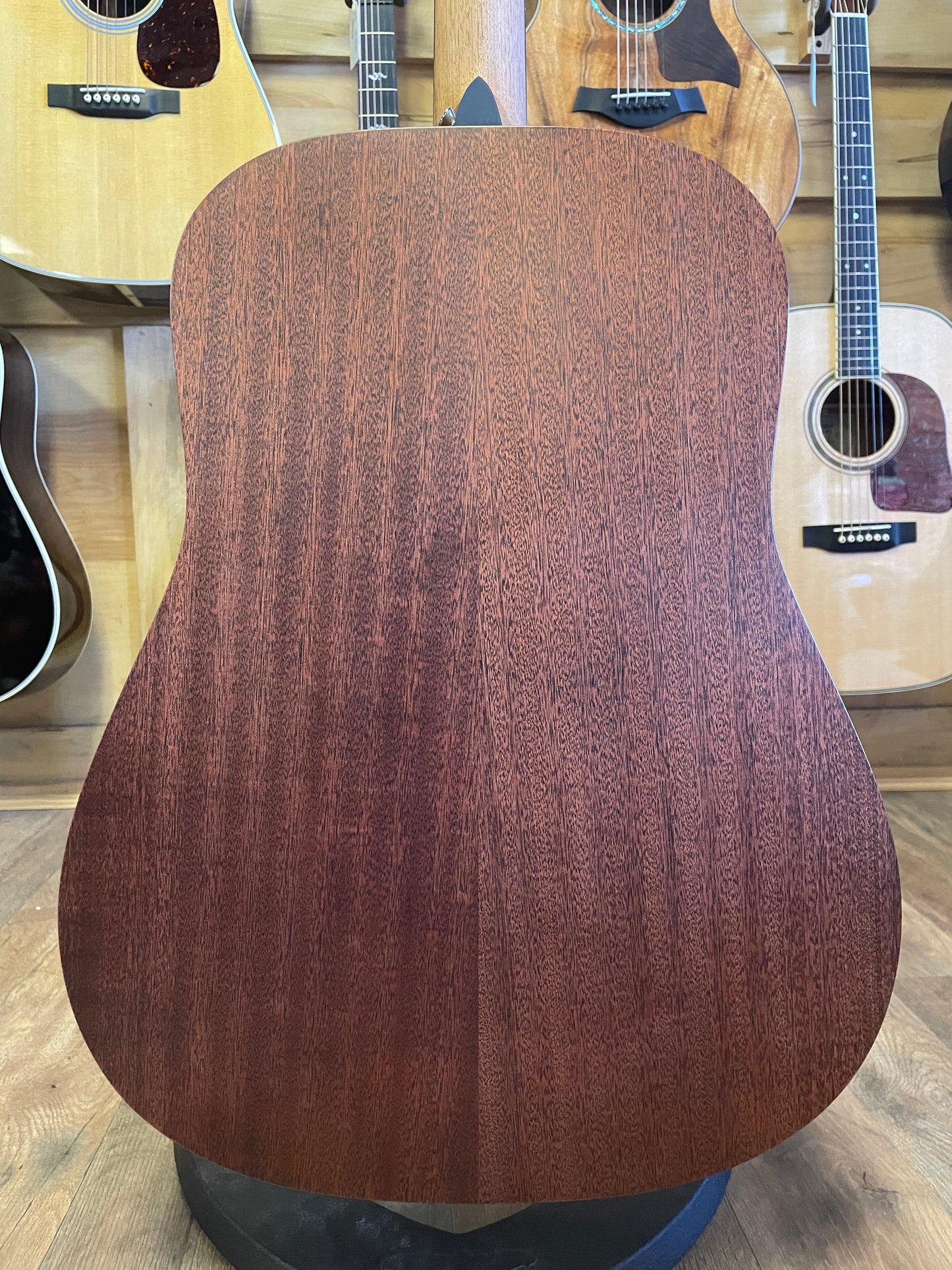 Martin D-10E Road Series - Natural Sapele (NEW)