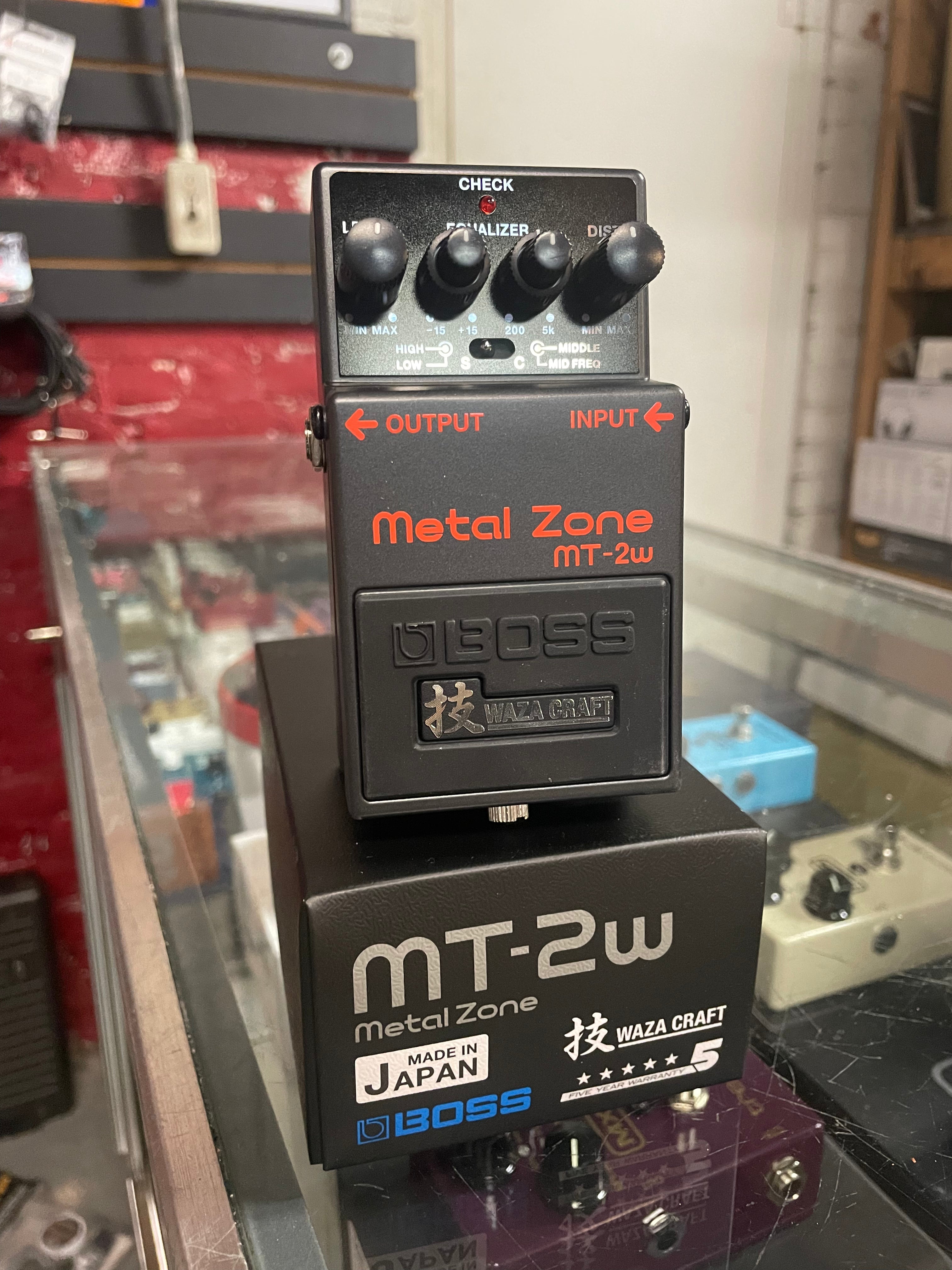 Boss MT-2W Metal Zone Waza Craft – Allen Music Shop Boss MT-2W Metal Zone Waza Craft – Allen Music Shop