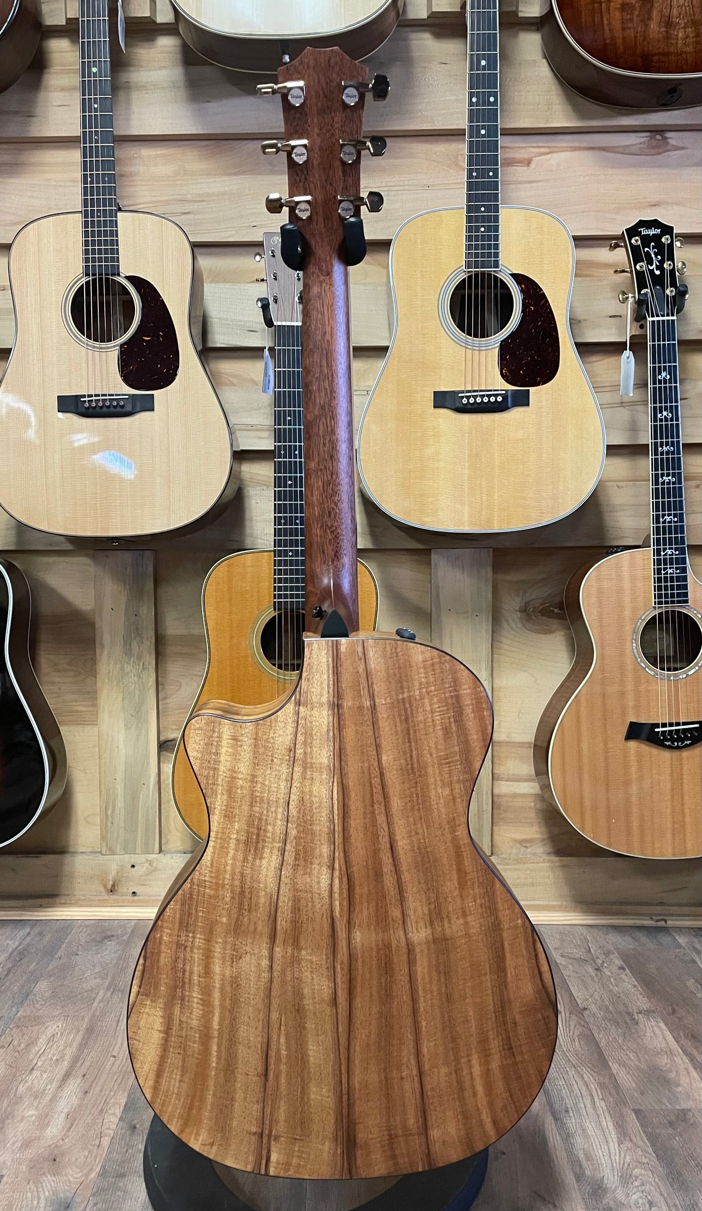 Taylor 724ce
