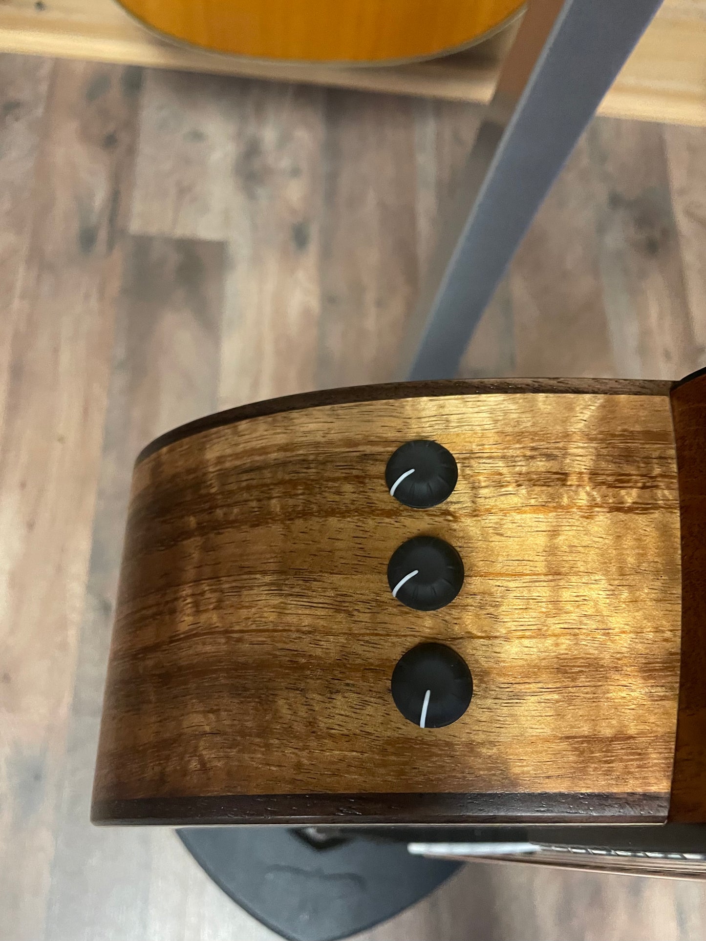 Taylor 724ce